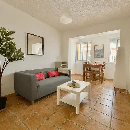 50m Plage, Clim & Wifi *