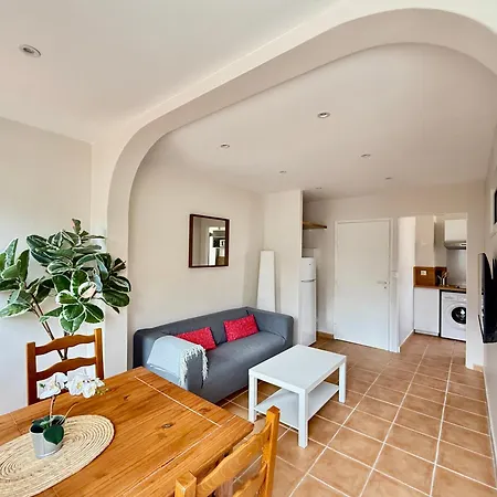 50m - T2 Climatises, & Wifi Apartmán *