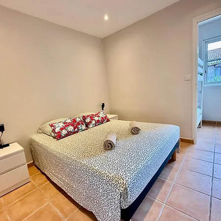 Apartmán 50m - T2 Climatises, & Wifi