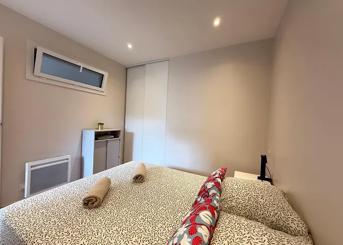 Apartament 50m Plage, Clim & Wifi *