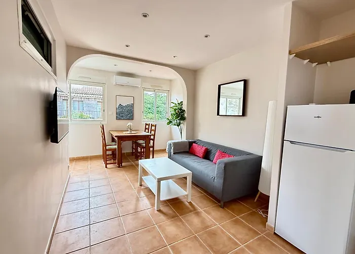 Apartament 50m Plage, Clim & Wifi *